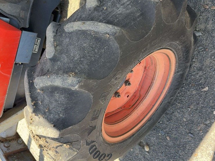 kubota-m8200-image-30