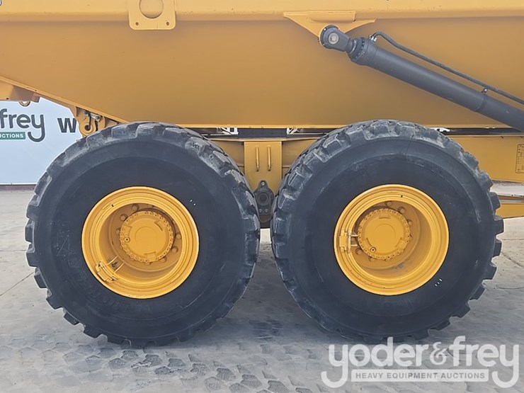 2023-volvo-a25g-image-13