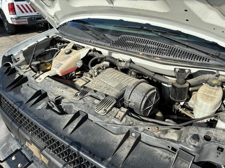 2014-chevrolet-express-3500-image-7