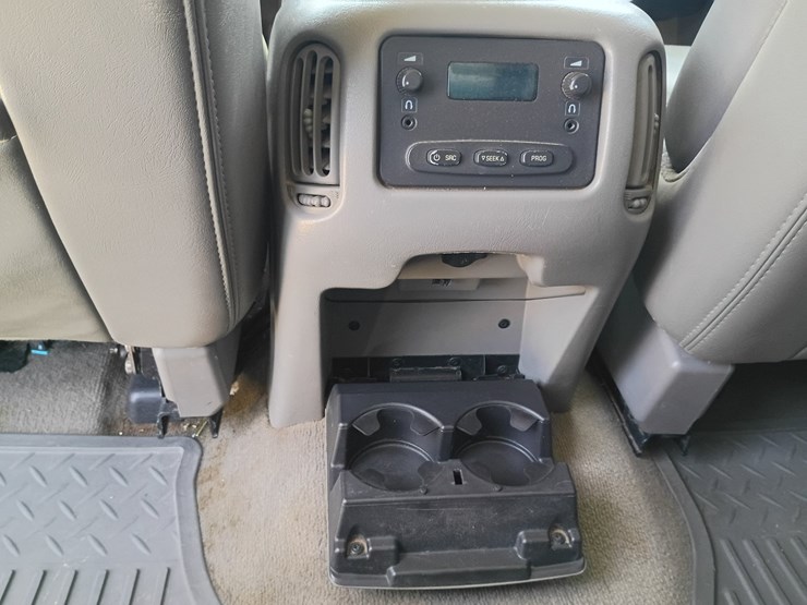 2005-gmc-sierra-2500-image-63