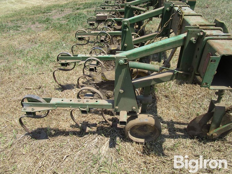john-deere-825-image-13