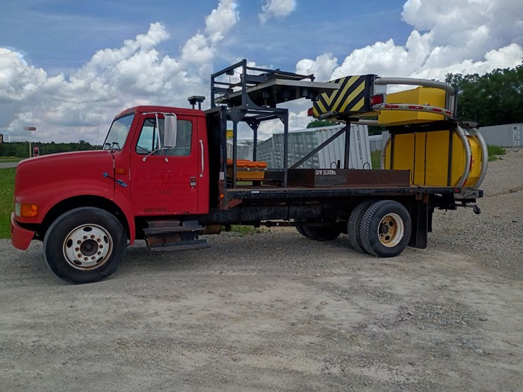 2000-international-4700-image-2