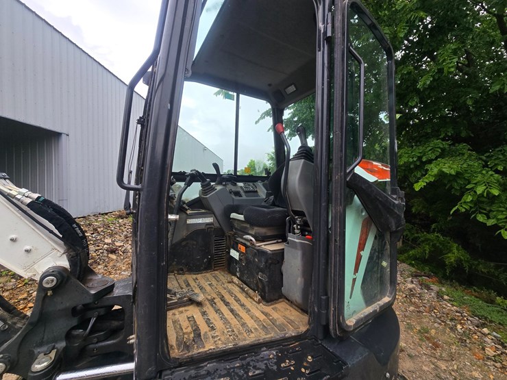 2023-bobcat-e42-image-24