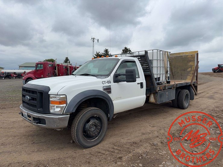 2008-ford-f550-image-7