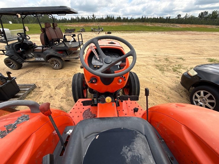 kubota-l3301-image-7