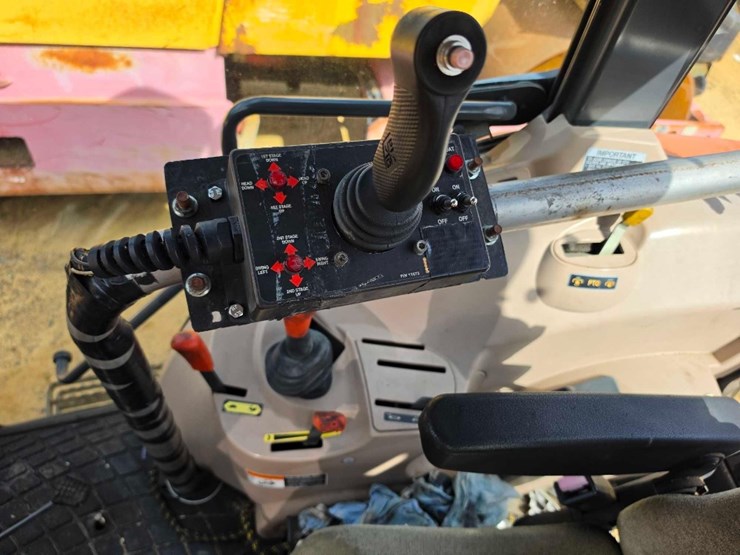 kubota-m7040-image-12