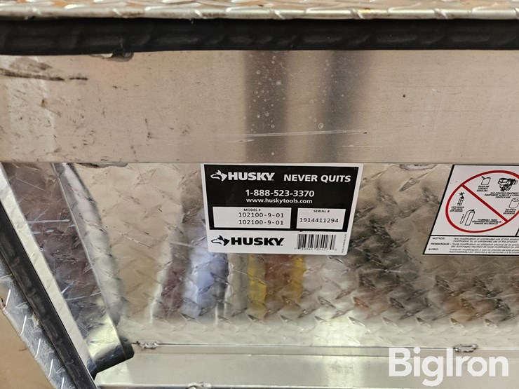 husky-aluminum-pickup-toolbox-image-12