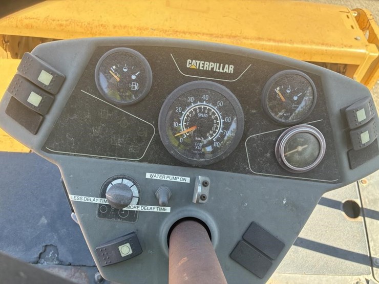 2009-caterpillar-cb-434d-image-15