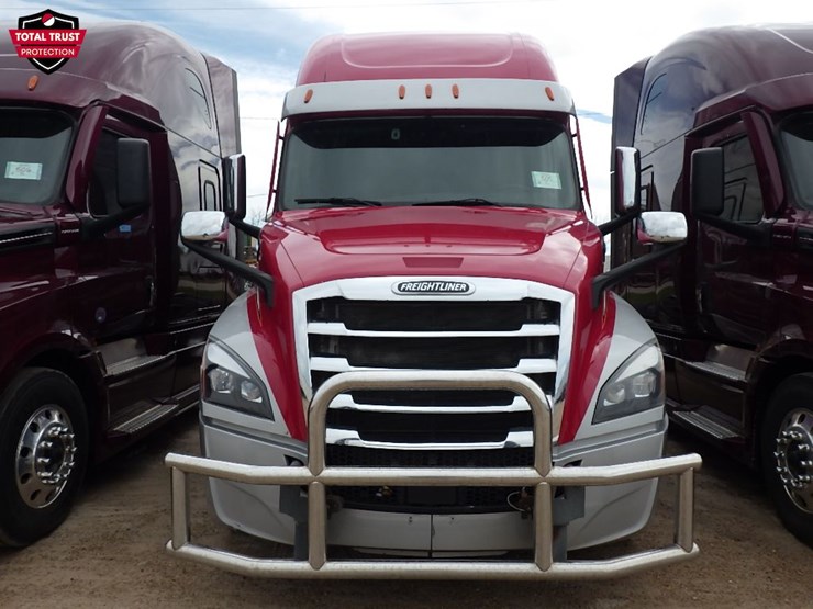 2022-freightliner-cascadia-126-image-2