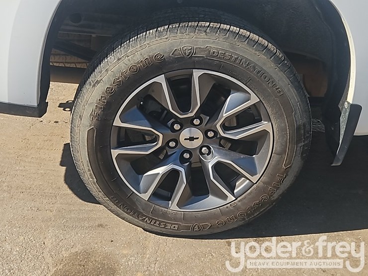2022-chevrolet-1500-image-11