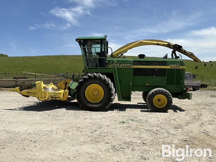 1998-john-deere-6850-image-8