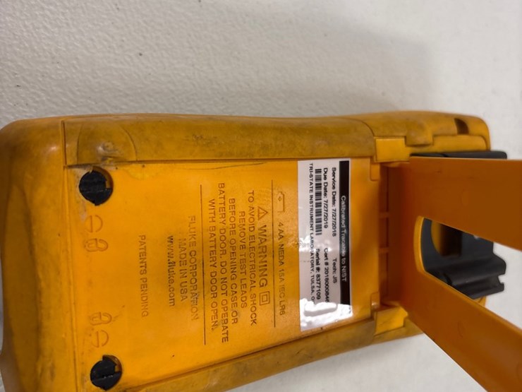 #4025-•-fluke-725-multifunction-process-calibrator-with-leads-and-case-image-3