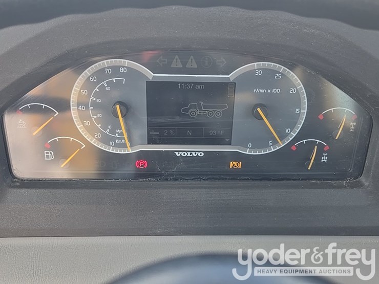 2023-volvo-a25g-image-65