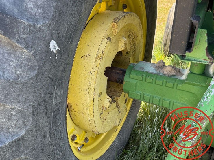 john-deere-4440-image-10