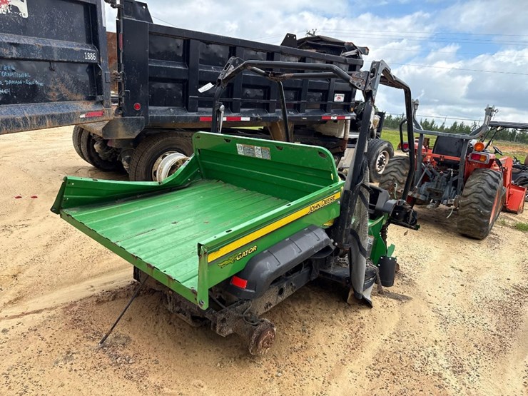 john-deere-gator-image-4