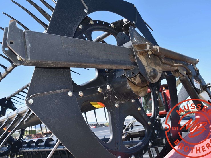 2009-case-ih-2152-image-16