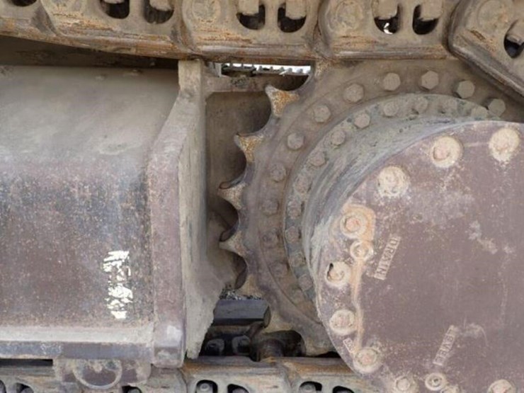 2009-deere-270d-lc-image-45