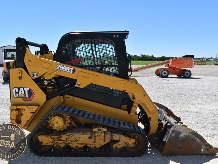 2023-caterpillar-259d3-image-7