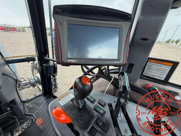 new-holland-8670-image-31