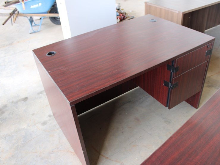 #1054-•-office-furniture-image-8