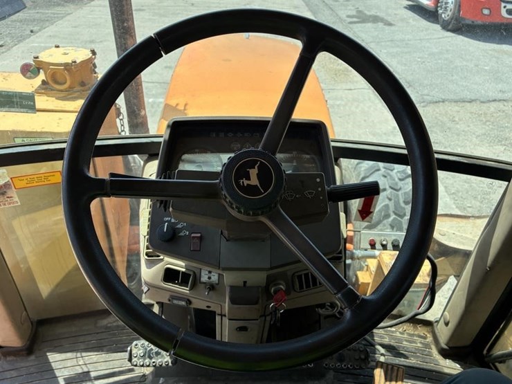 1999-john-deere-6410-image-21