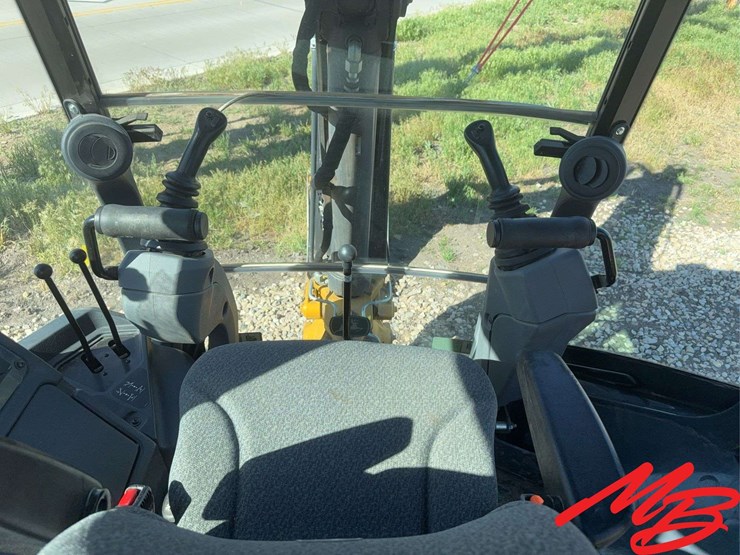 2023-deere-310sl-image-54