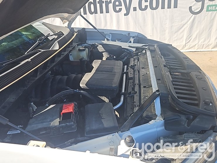 2022-chevrolet-1500-image-13