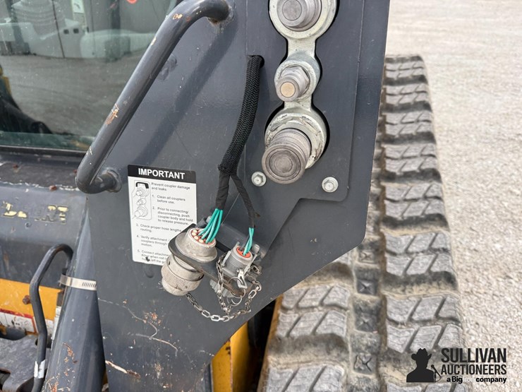 2022-deere-325g-image-14
