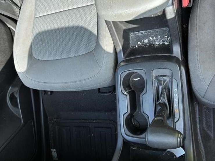 2016-gmc-canyon-image-22