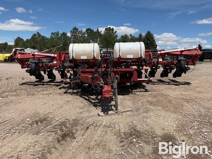 case-ih-1200-image-2