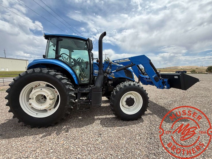 2017-new-holland-ts6.140-image-3