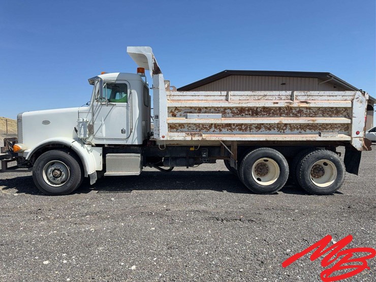 1996-peterbilt-379-image-2