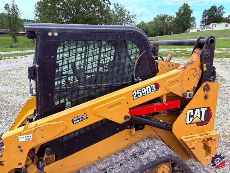 2020-caterpillar-259d3-image-14