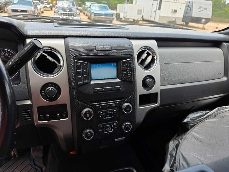 2014-ford-f150-xlt-image-8