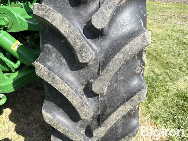 2022-john-deere-8r-280-image-11