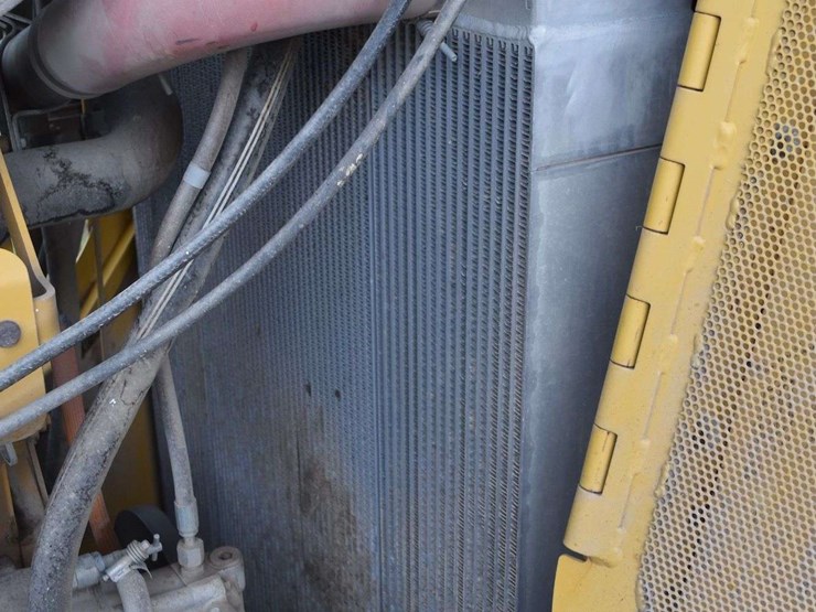 2010-caterpillar-d7e-image-46