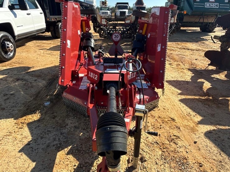bush-hog-1812-image-12
