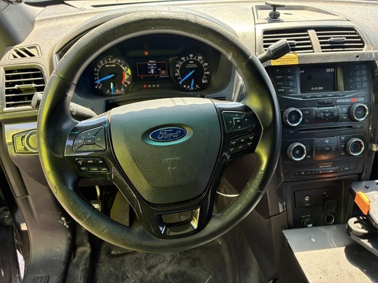 2017-ford-explorer-police-interceptor-image-14