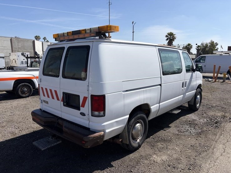 2001-ford-e350-sd-image-3