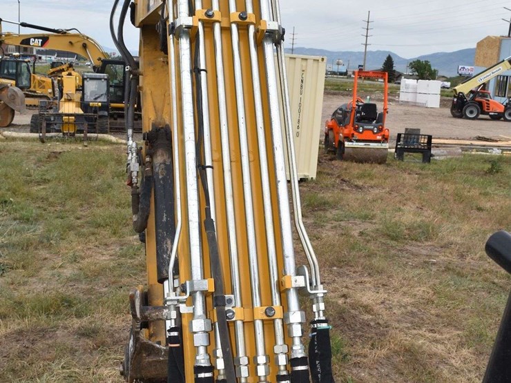2020-caterpillar-305.5e2-cr-image-52