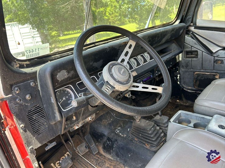 1994-jeep-wrangler-image-69