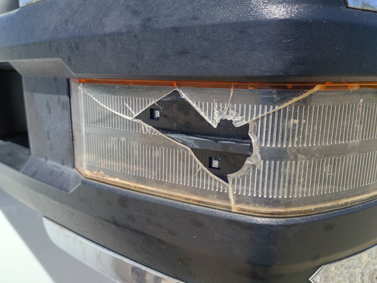 2005-gmc-sierra-2500-image-100
