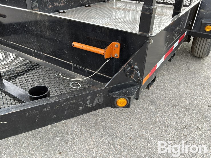 2023-custom-trailer-image-16