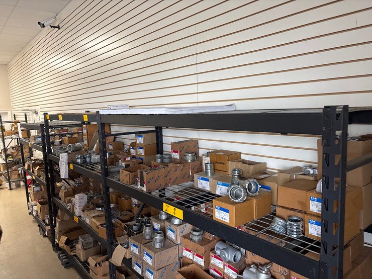 #4005-•-three-shelving-sections-image-1