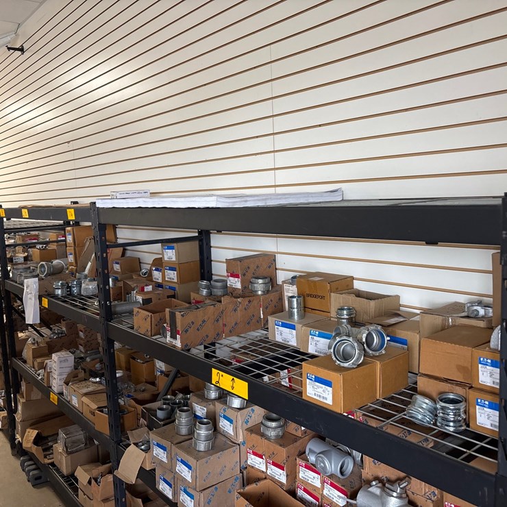 #4005 • THREE SHELVING SECTIONS