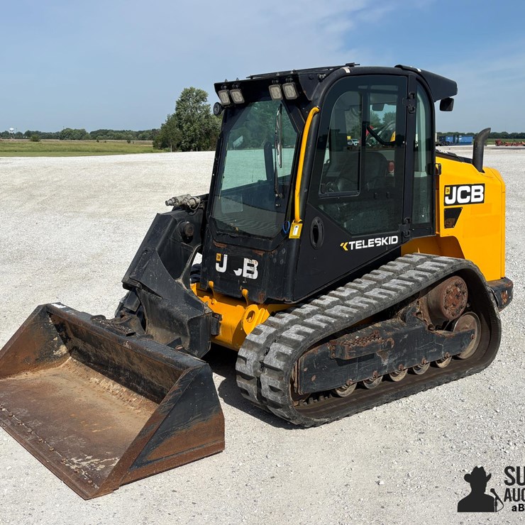 2022 JCB 3TS-8T