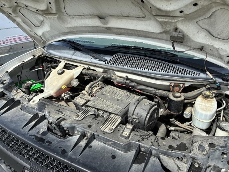 2013-chevrolet-express-3500-image-6