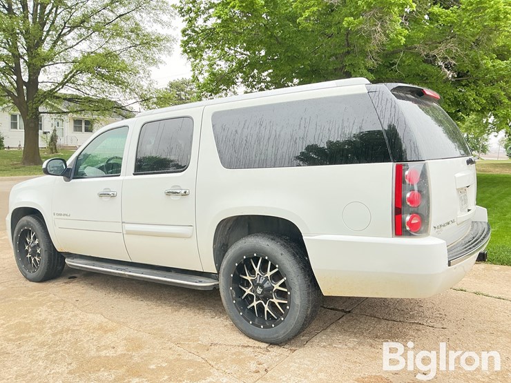 2008-gmc-yukon-denali-image-7