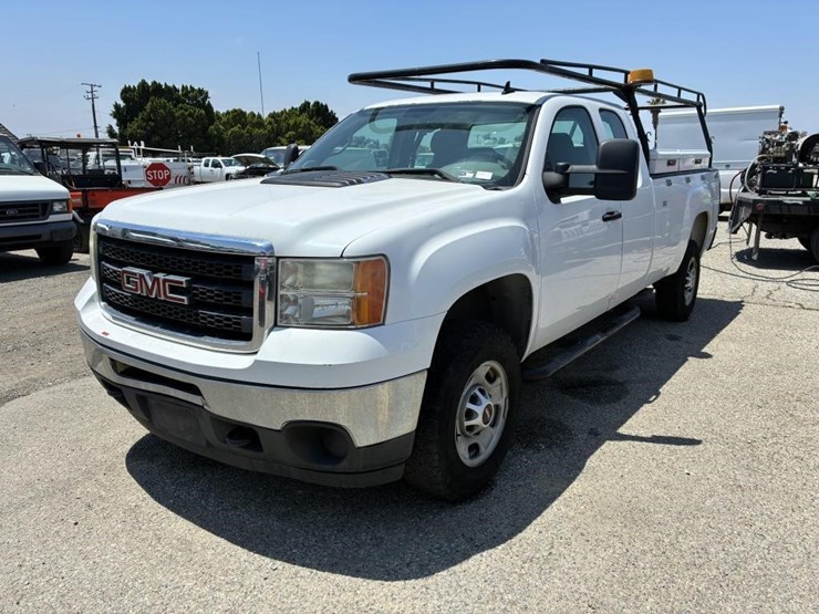 2012-gmc-2500hd-image-1