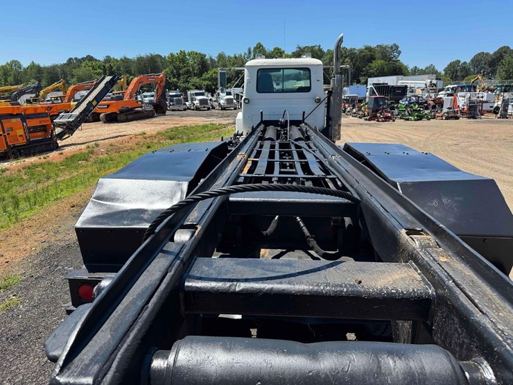 1992-mack-rd690sx-image-14